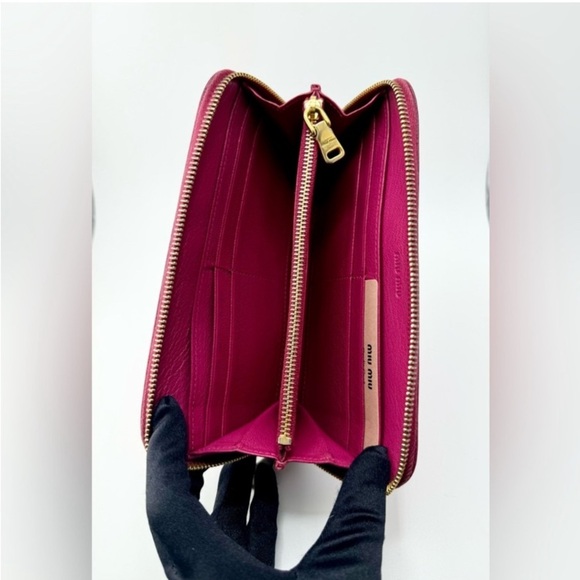 MIU MIU Fuchsia Wallet, GUC - Picture 10 of 12